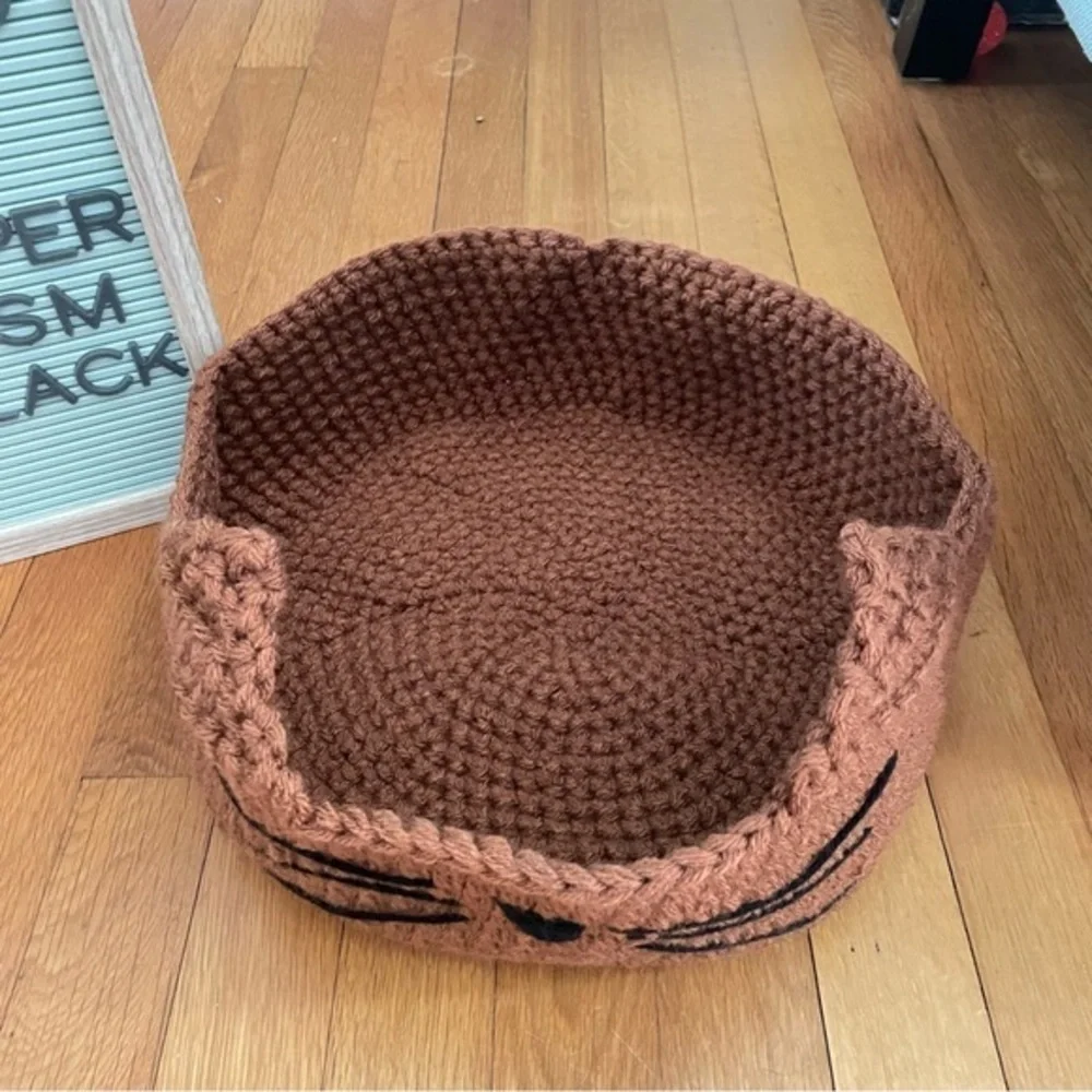 Handmade Artisan NWT Small Cat Bed Copper / Black Nose 11.5β x 4β Crocheted Pet - Picture 2 of 5
